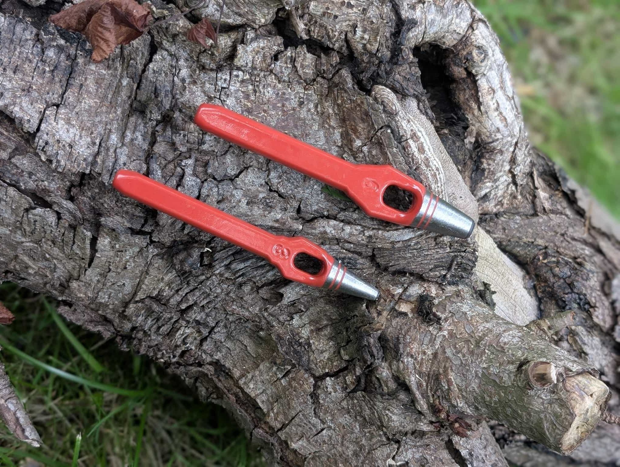 Locheisen 3 mm und 6 mm
