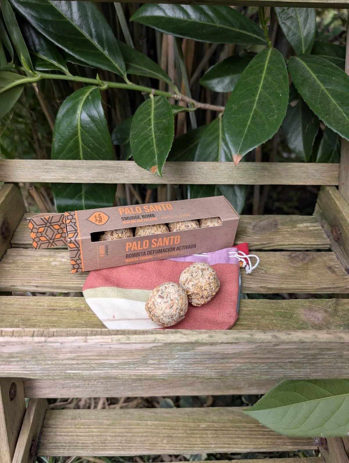 Premium Smudgebombe mit Palo Santo und Olibanum