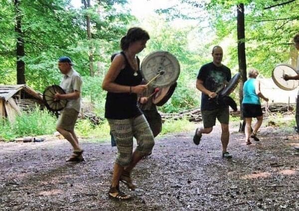 drumcirkel van sjamaan zijn er maandeliiks
